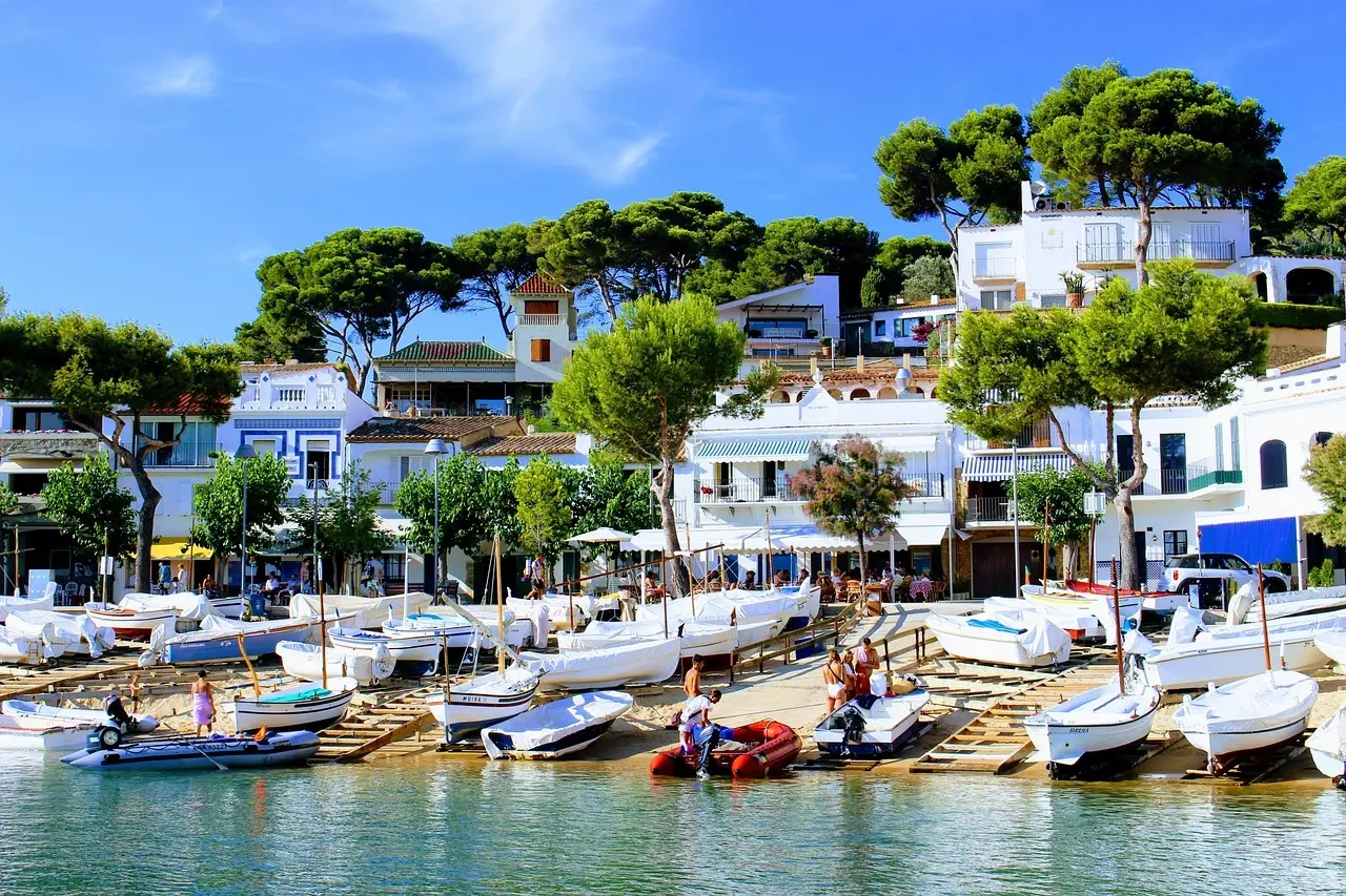 Hvordan er vejret i Costa Brava i oktober?