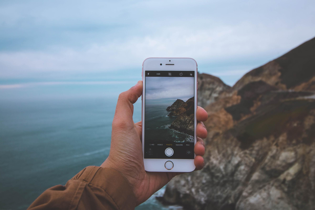Brug af mobiltelefon på ferien – 3 ting du skal være opmærksom på