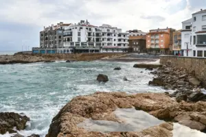 Hvad betyder strandflagene i Catalonien?